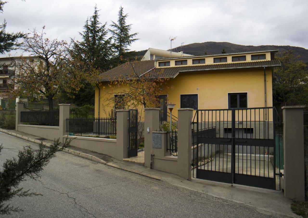 B&B A Casa Di Emy Barisciano Exterior foto